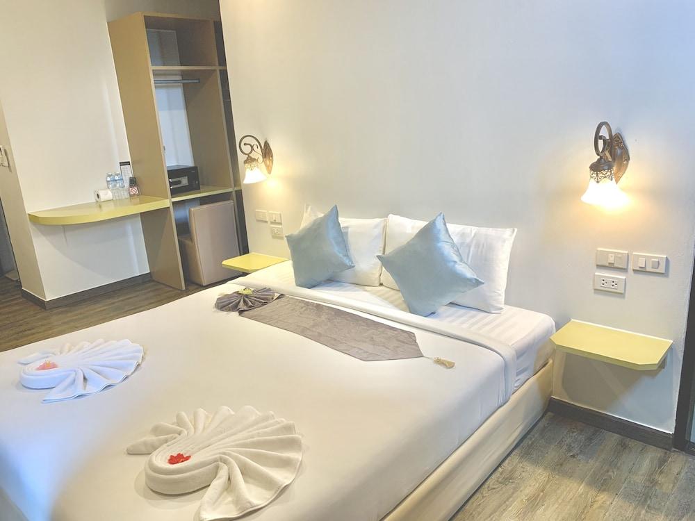 Behind The Scene Hotel Club @ Samui Chaweng  Exterior photo